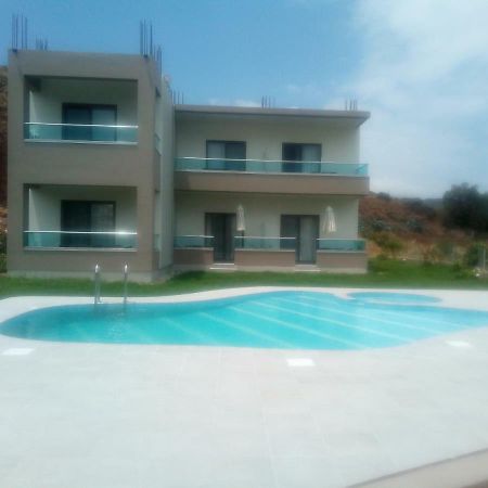 Efrilias Studios & Apartments Kíssamos Eksteriør bilde