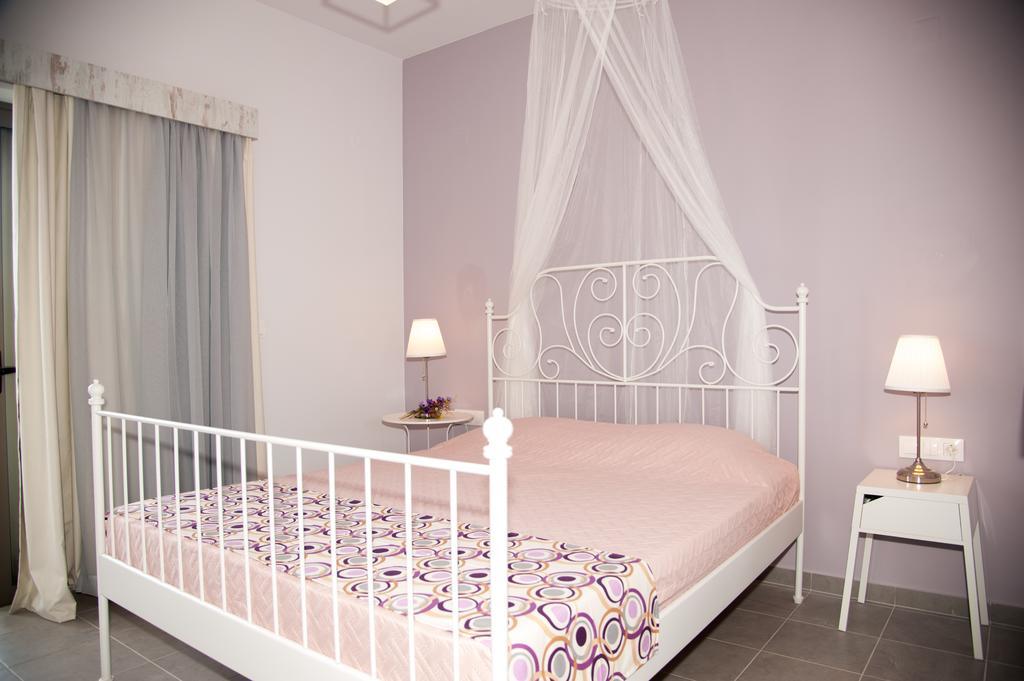 Efrilias Studios & Apartments Kíssamos Eksteriør bilde