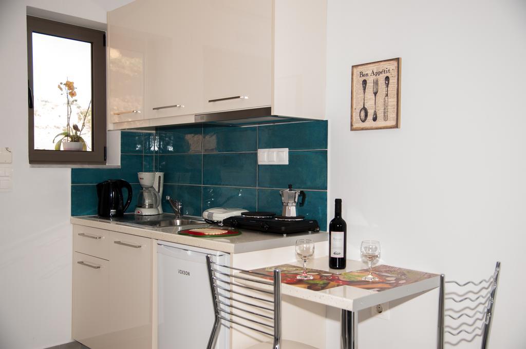 Efrilias Studios & Apartments Kíssamos Eksteriør bilde