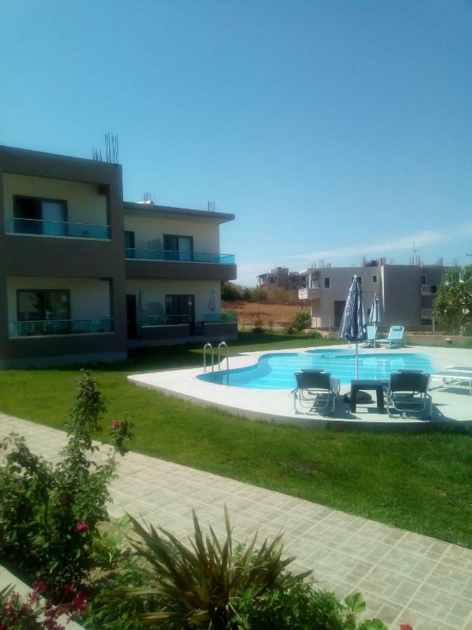 Efrilias Studios & Apartments Kíssamos Eksteriør bilde